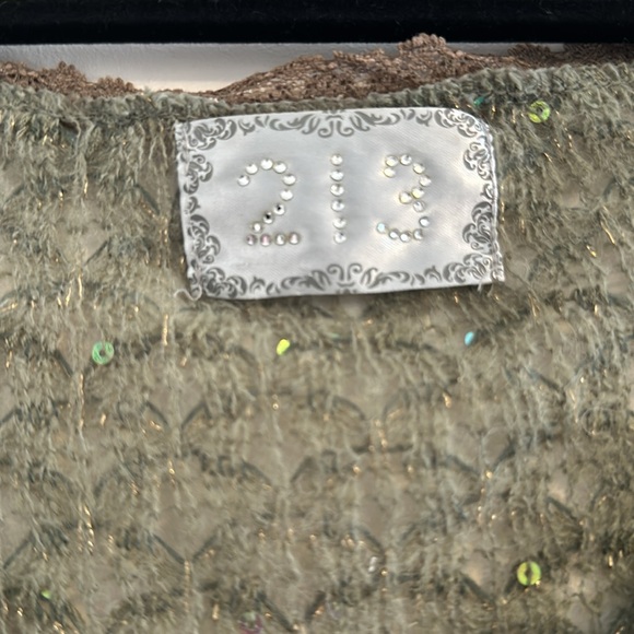 Vintage Charm Cardigan by 213 - Picture 4 of 5